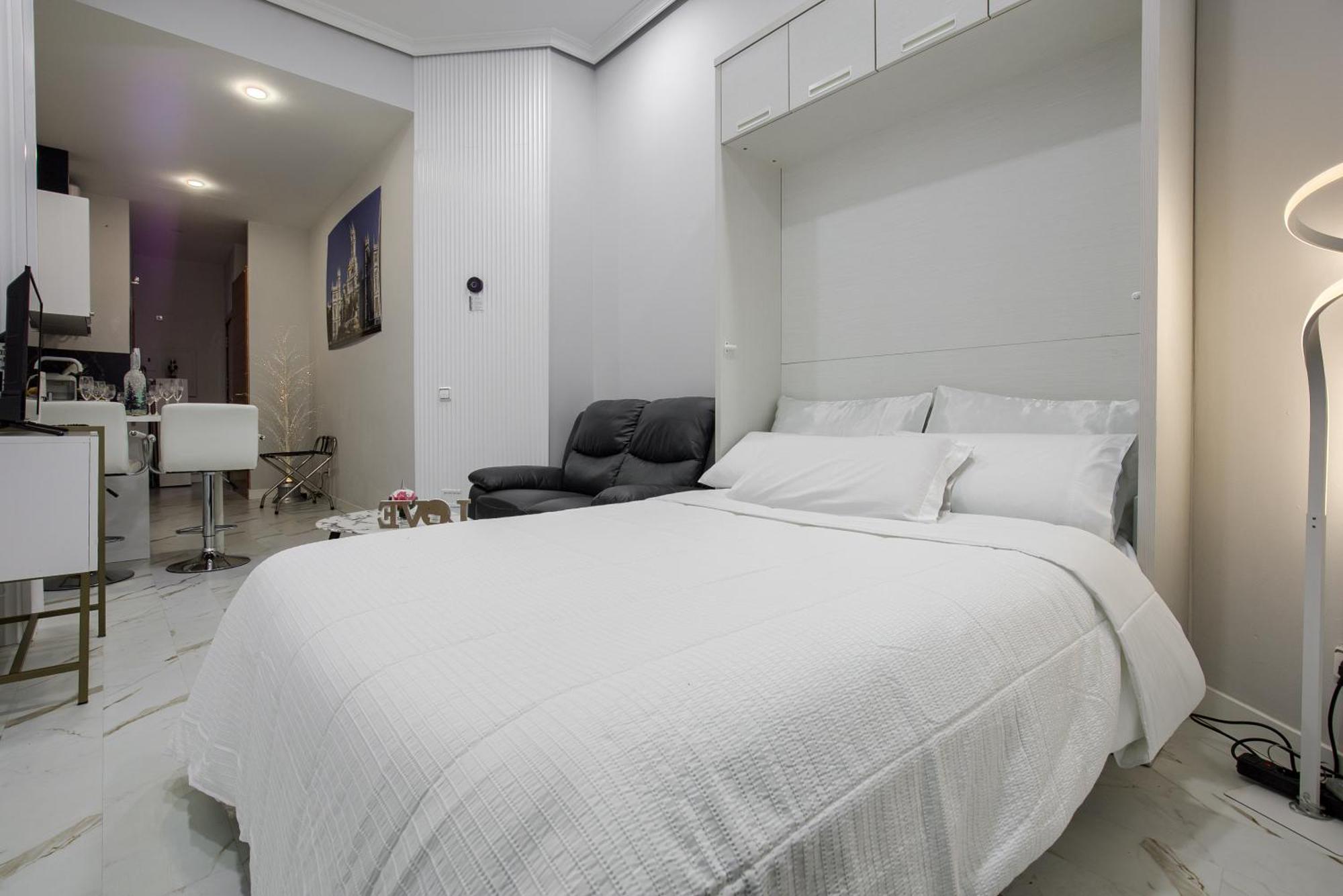 Lovely Apartment In Gran Via Madrid Buitenkant foto