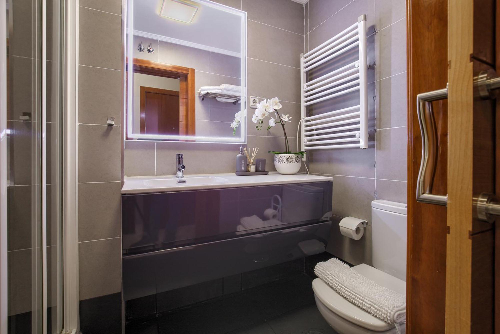 Lovely Apartment In Gran Via Madrid Buitenkant foto